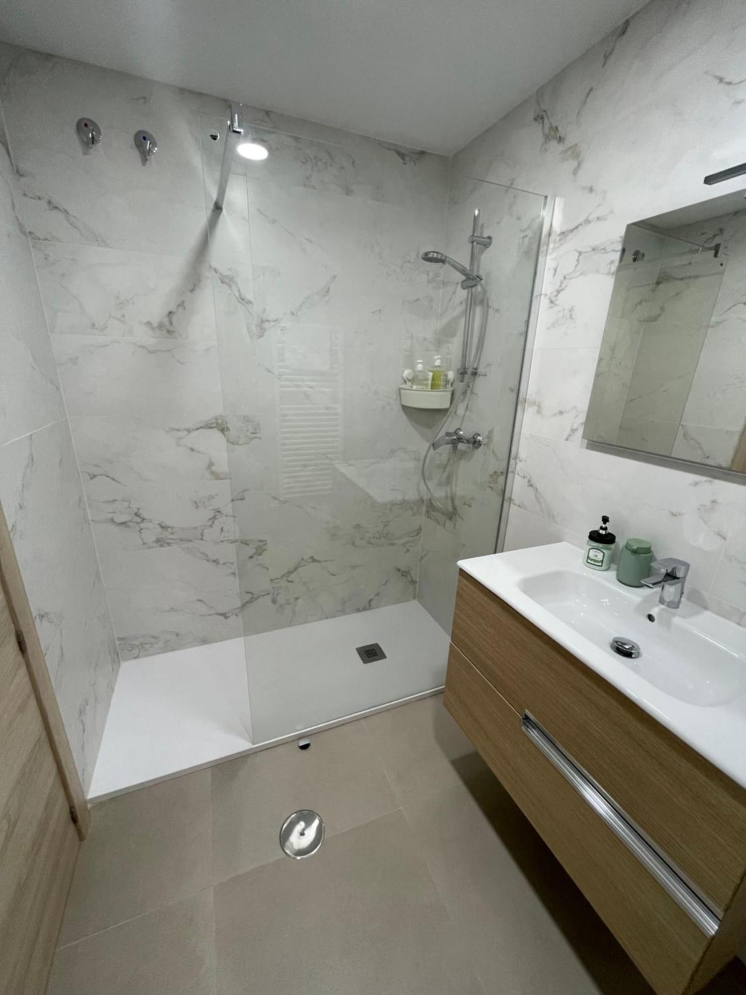 Fantastico Apartamento Trajano Parking Gratuito Granada Dış mekan fotoğraf